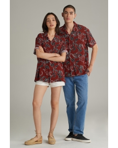 เสื้อเชิ้ต Unisex เสื้อฮาวายแขนสั้น สีแดงเลือดหมู พิมพ์ลาย
