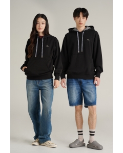 เสื้อสเวตเตอร์ Unisex ทรงเรกูลาร์ (Regular)สีดำ