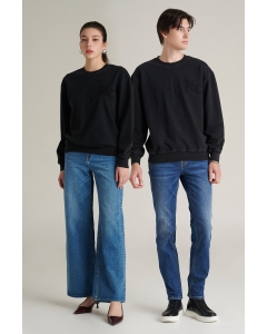 เสื้อสเวตเตอร์ Unisex ทรงเรกูลาร์ (Regular) สีดำ