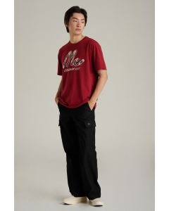 เสื้อยืดแขนสั้นผู้ชาย คอกลม สีแดง