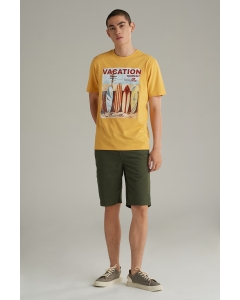 เสื้อยืดแขนสั้นผู้ชาย คอกลม สีเหลือง