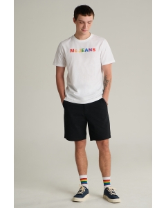 เสื้อยืดแขนสั้นผู้ชาย คอกลม สีขาว