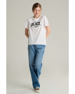 เสื้อยืดแขนสั้นผู้หญิง คอกลม สีขาว