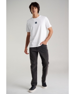 เสื้อยืดแขนสั้นผู้ชาย คอกลม สีขาว