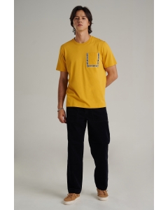 เสื้อยืดแขนสั้นผู้ชาย คอกลม สีมัสตาด
