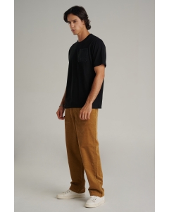 เสื้อยืดแขนสั้นผู้ชาย คอกลม สีดำ