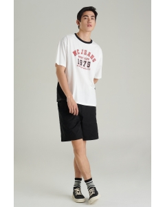 เสื้อยืดแขนสั้นผู้ชาย ทรงโอเวอร์ไซส์ สีขาว