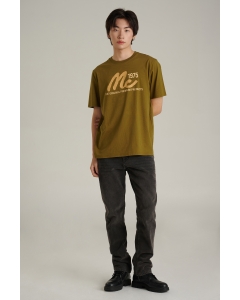 เสื้อยืดแขนสั้นผู้ชาย คอกลม สีเขียวขี้ม้า