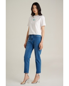 เสื้อยืดแขนสั้นผู้หญิง ทรงครอป คอกลม สีขาว