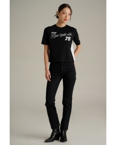 เสื้อยืดแขนสั้นผู้หญิง ทรงครอป คอกลม สีดำ